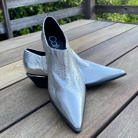 Calvin Klein New Silver Booties Cowboy Boots Western Women Size 6.5M Pointed Toe - Picture 3 of 11